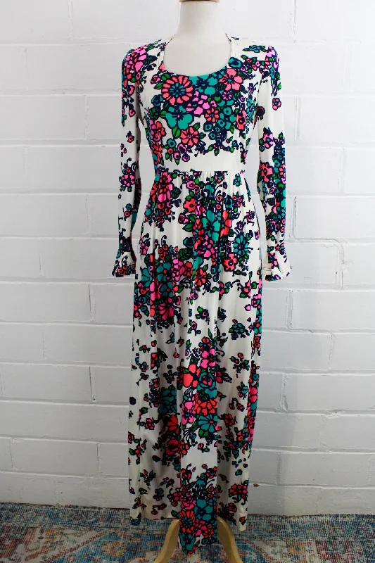 Vintage 1970s Pink Floral Maxi Dress, Deadstock Keram New York, S/M Cozy Ruffle Sleeve Maxi Dress Vintage 1970s Pink Floral Maxi Dress, Deadstock Keram New York, S/M Cozy Ruffle Sleeve Maxi Dress