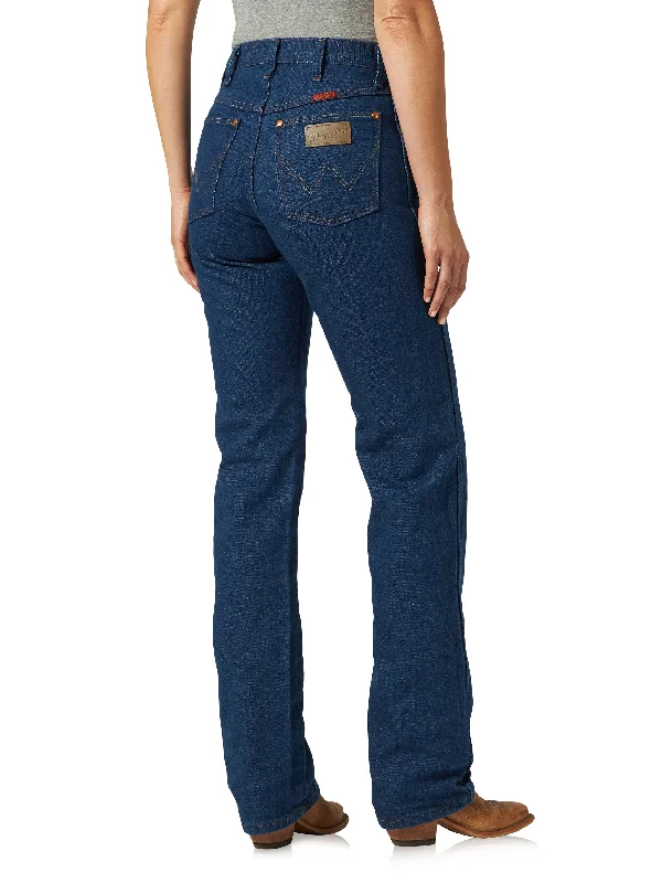 Wrangler Women's Cowboy Cut Prewashed Indigo Slim Fit Jean Stylish High-Waisted Denim Wrangler Women's Cowboy Cut Prewashed Indigo Slim Fit Jean Stylish High-Waisted Denim
